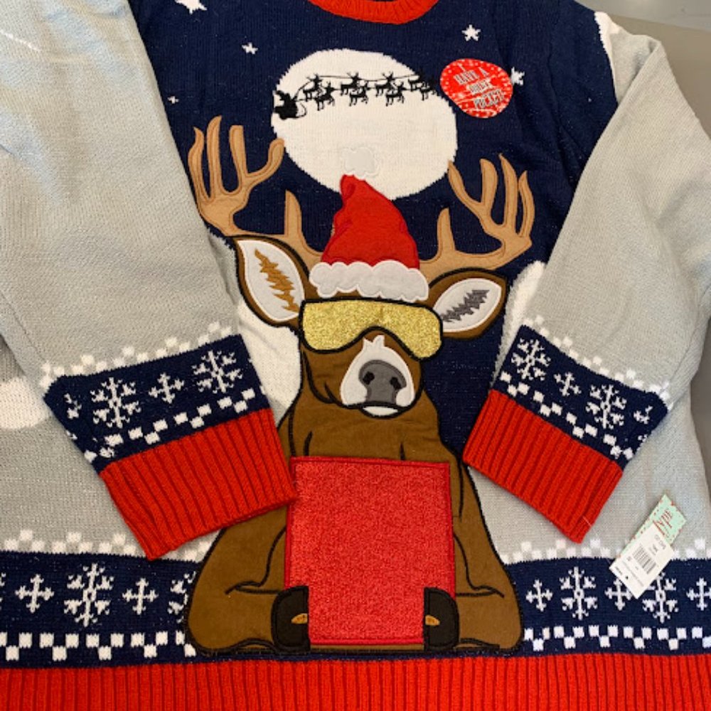 Holiday Hype beer holder Christmas reindeer sweater